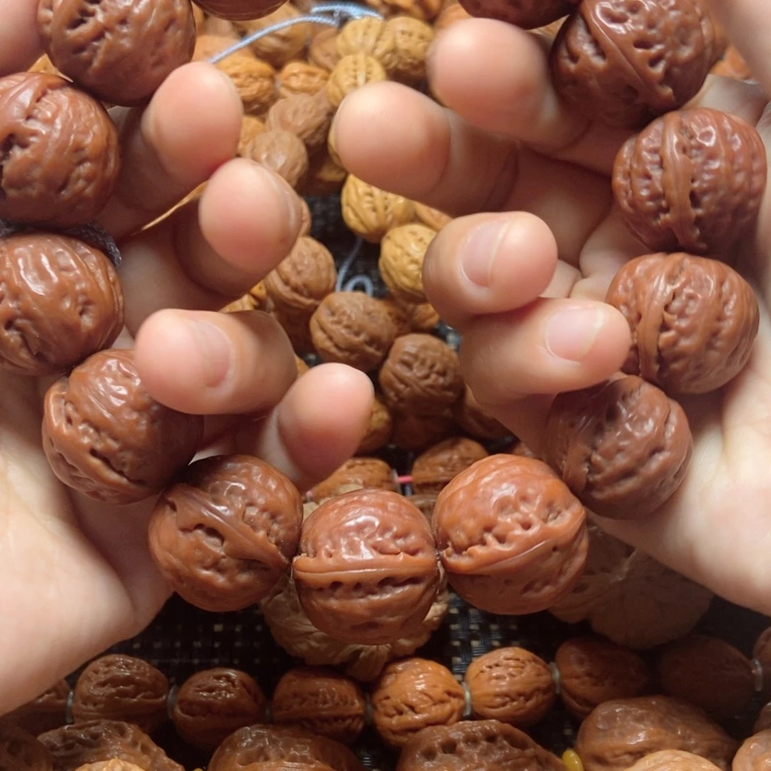 ༺****桃核吊坠粗筋足球