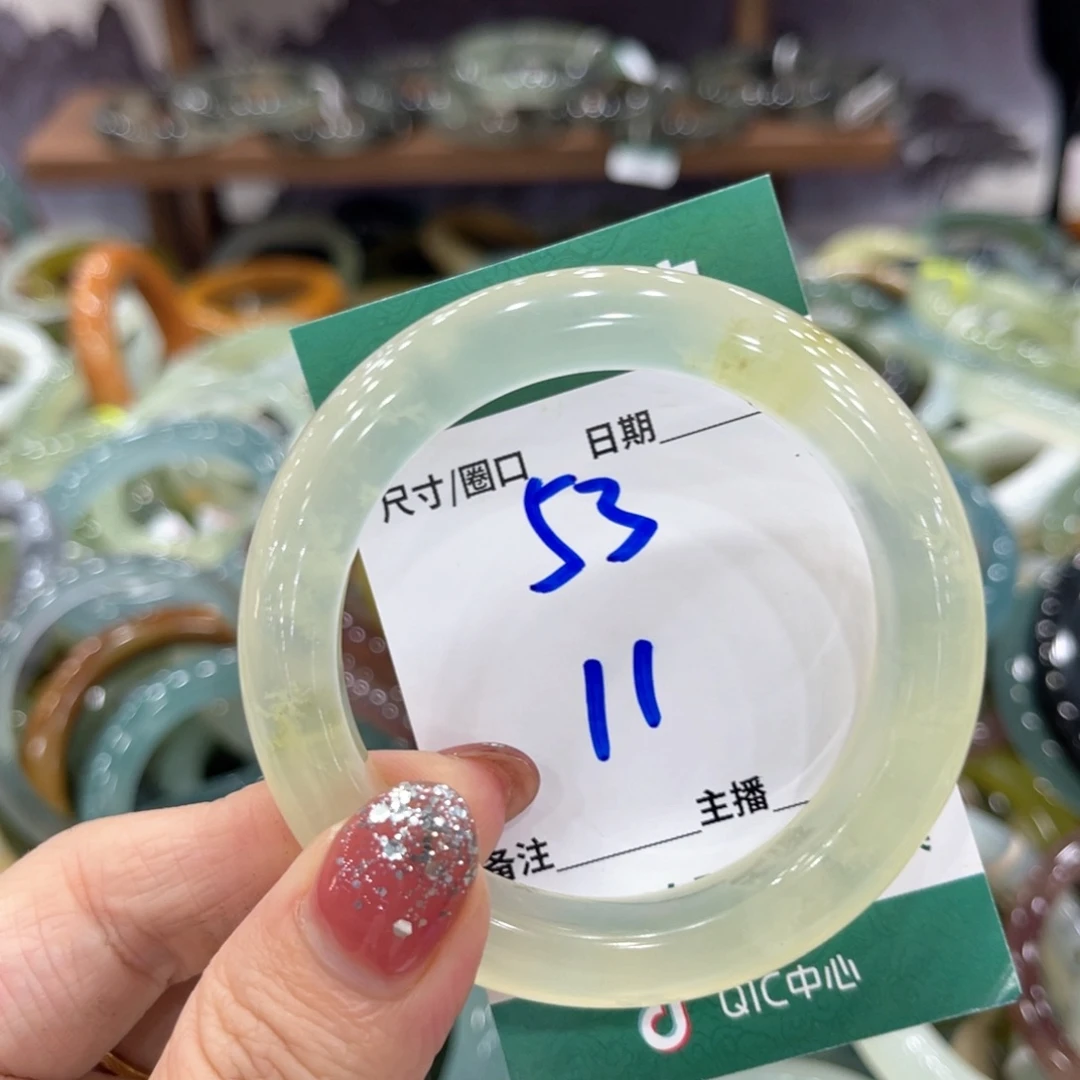 未镶嵌蛇纹石玉手镯手镯