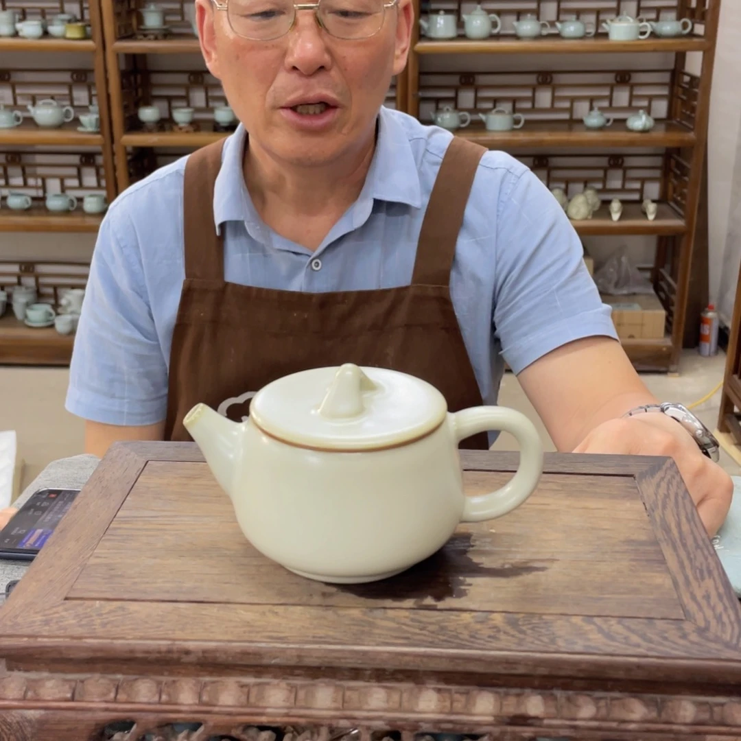 瓷片月白釉大汉瓦壶全手支烧