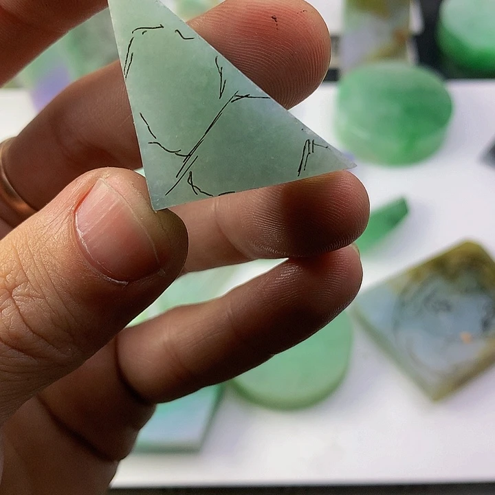 定制翡翠未镶嵌冬*