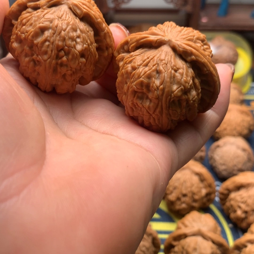 【闪购商品】文玩核桃吊坠白狮子42