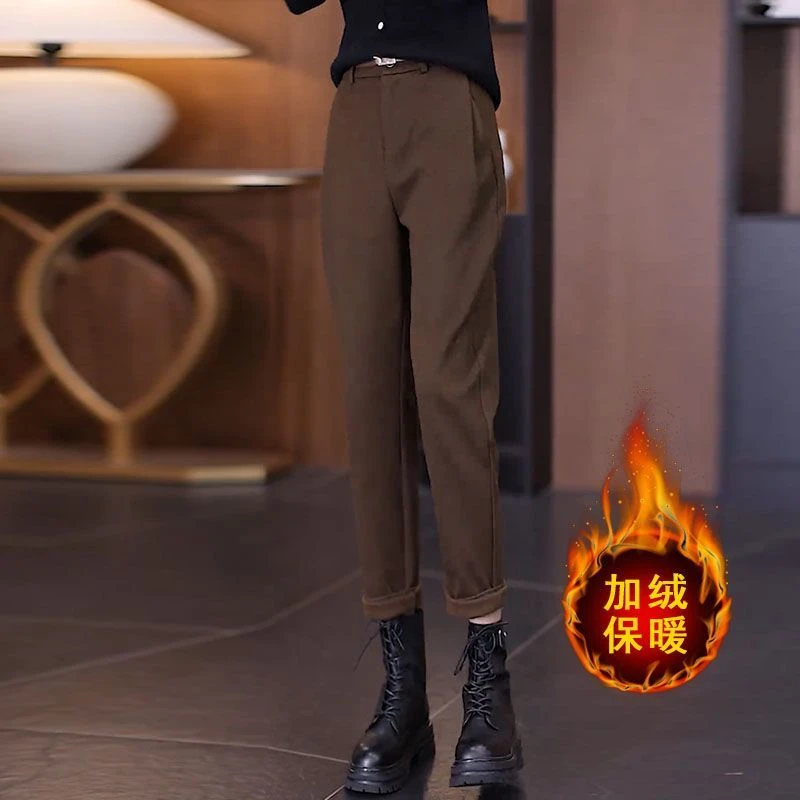 咖色镰刀裤女2025新款秋冬季小脚显瘦气质西装裤子哈伦加绒小脚裤