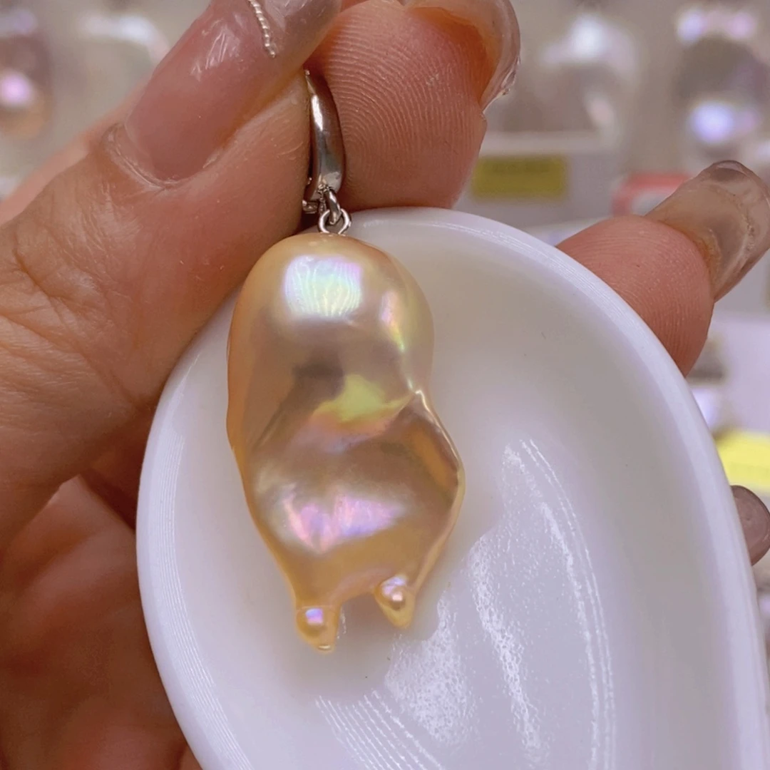 淡水珍珠未镶嵌吊坠(赠链)