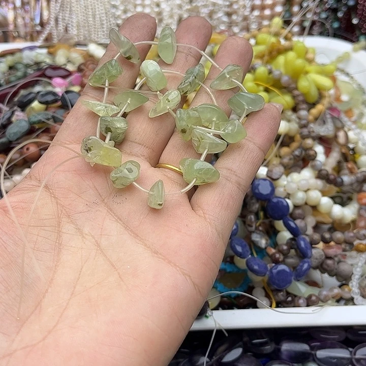 噗***桃玛瑙/玉髓未镶嵌珠宝半成品葡萄石随型