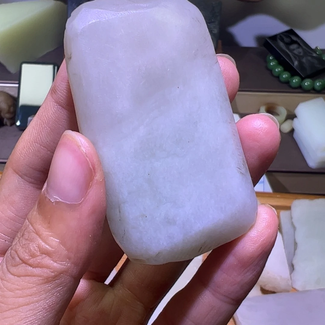 和田玉未镶嵌珠宝半成品