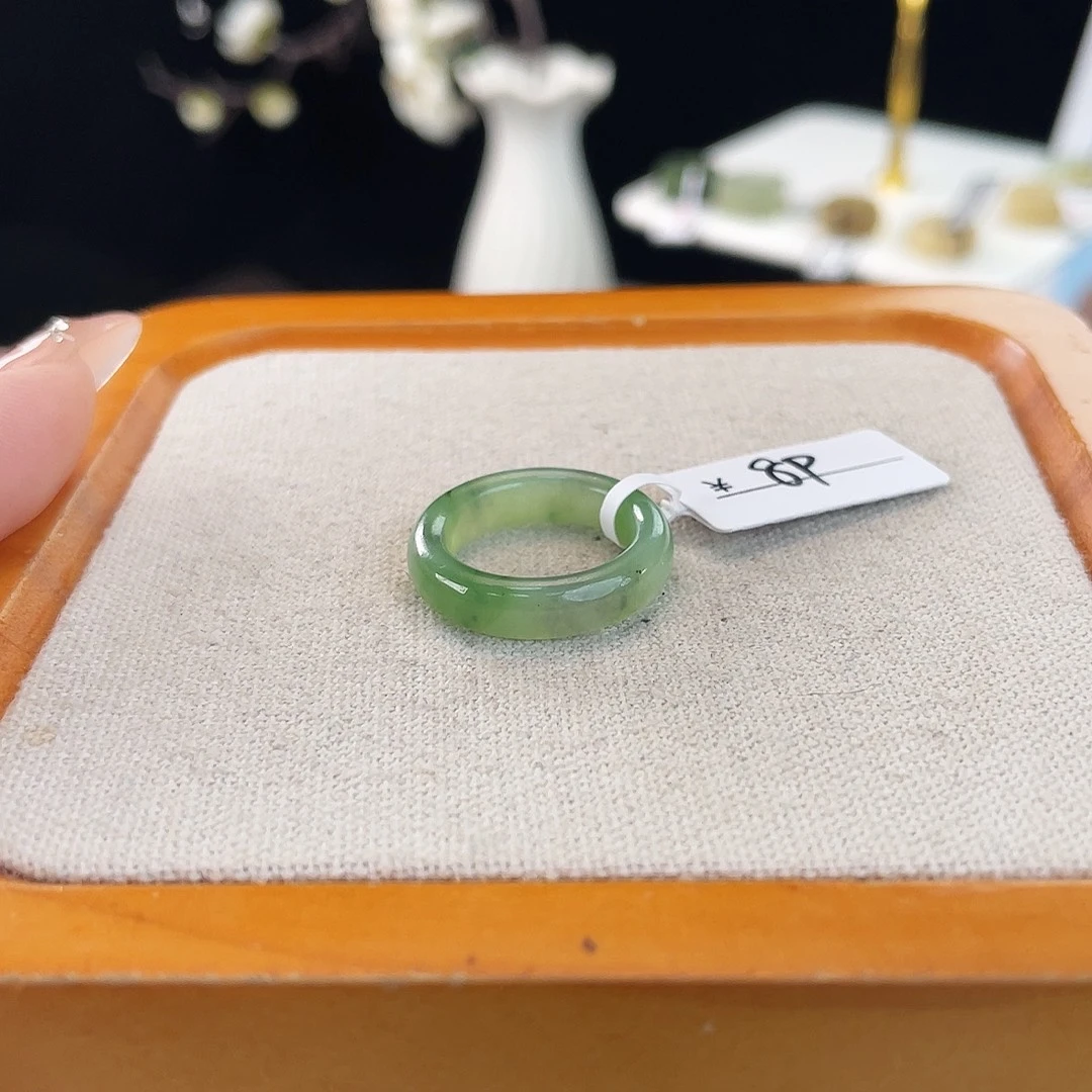 和田玉（糖玉）未镶嵌戒指q33青条内经16.38mm不支持退换