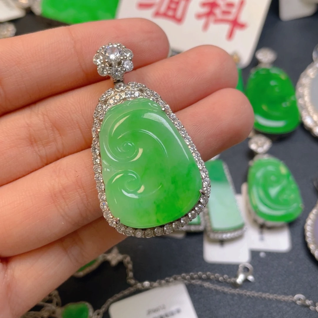 翡翠银S925镶嵌颈饰