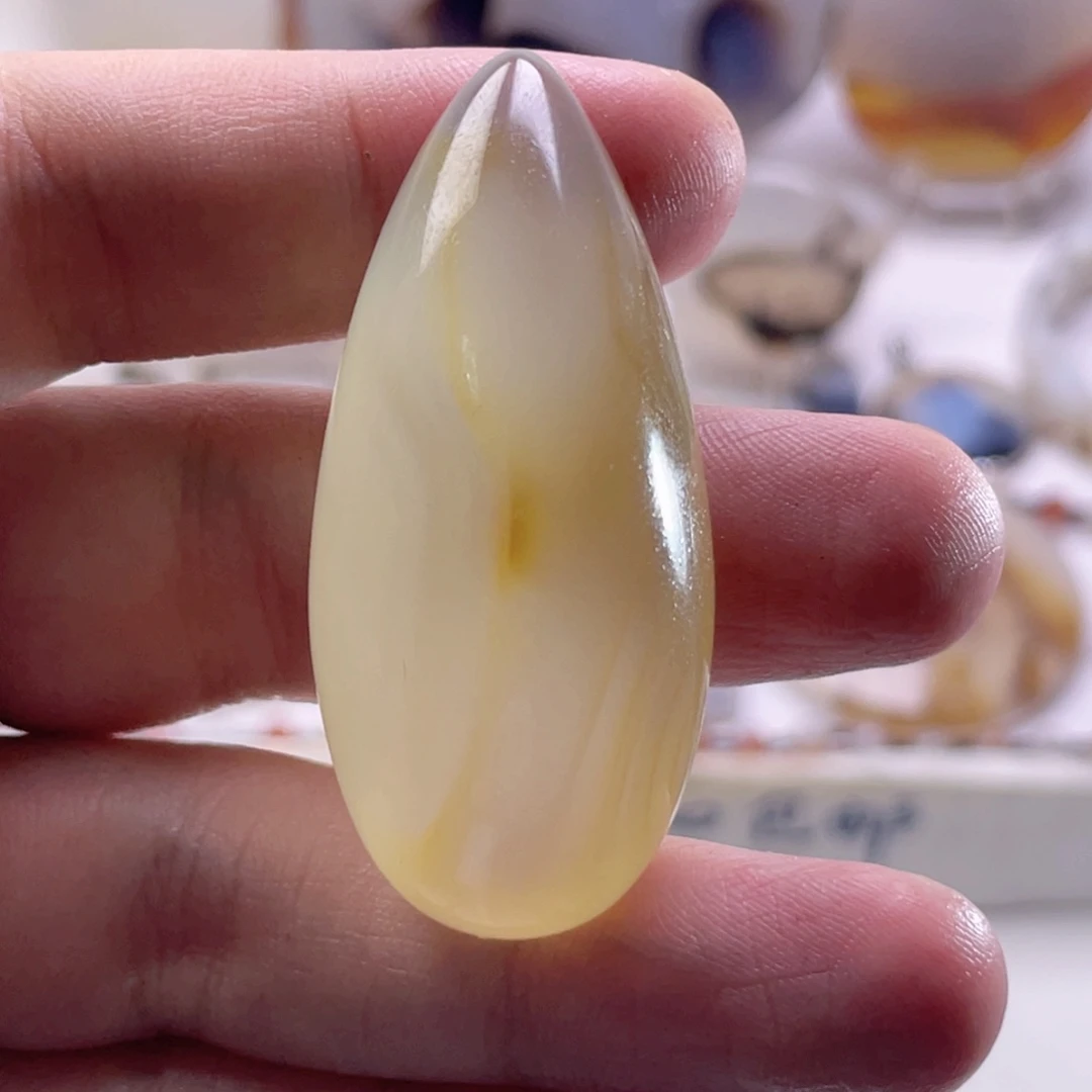 玛瑙/玉髓未镶嵌珠宝奇石