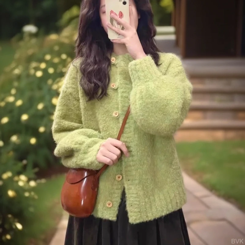 慵懒风针织毛衣女装2025年秋冬新款宽松高级感减龄温柔软糯外套