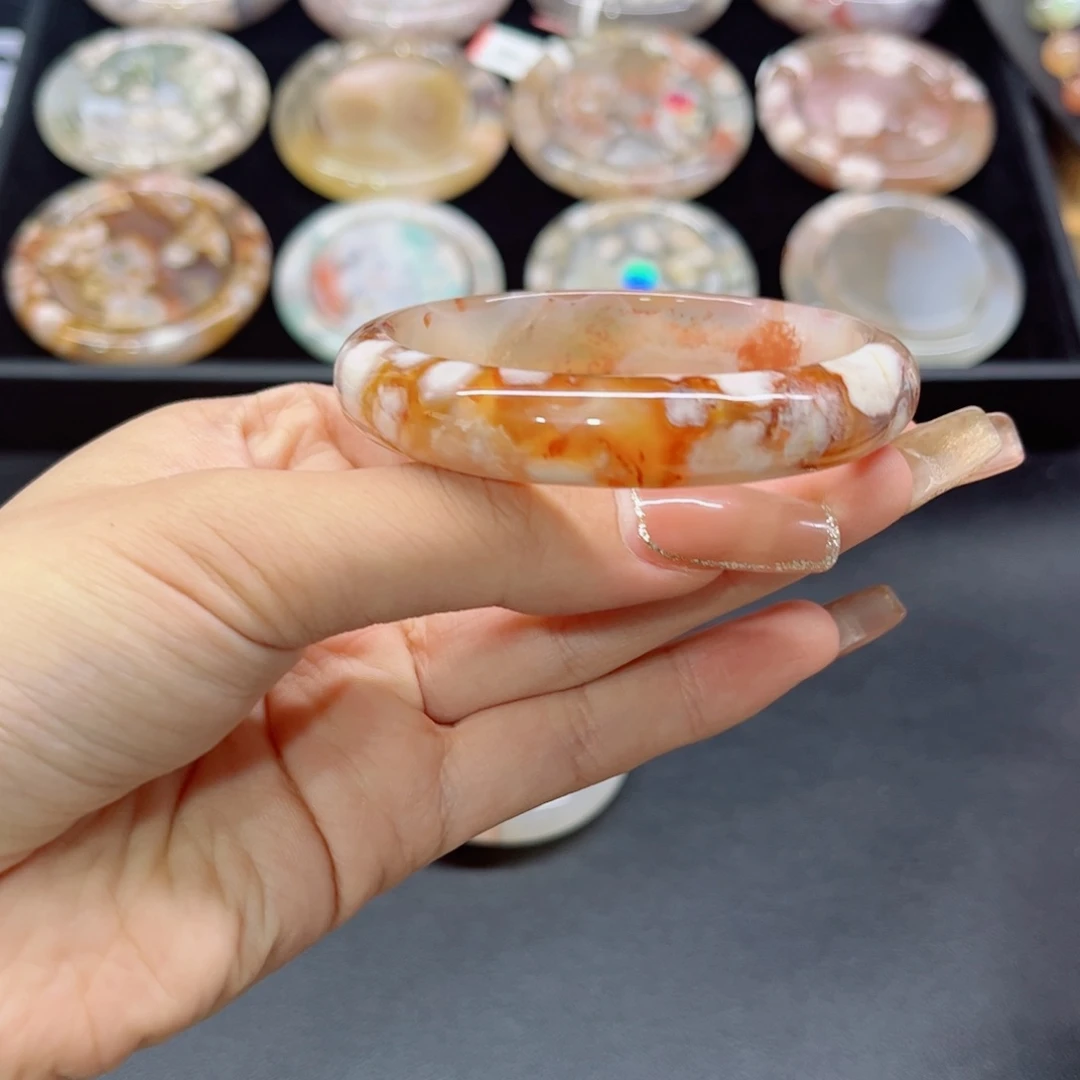 玛瑙/玉髓手镯未镶嵌5758
