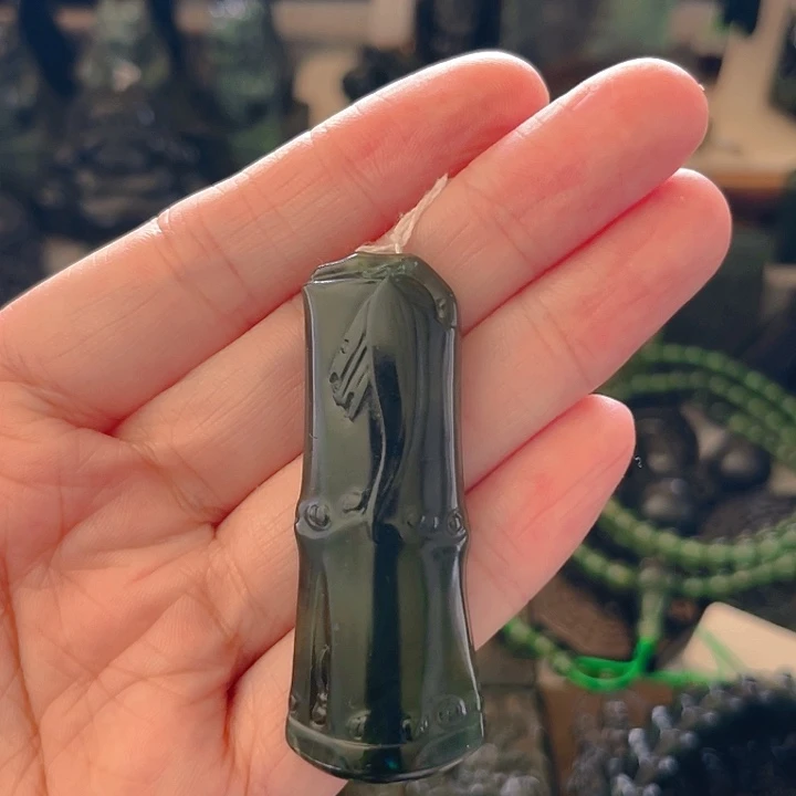 未镶嵌蛇纹石玉泰山玉