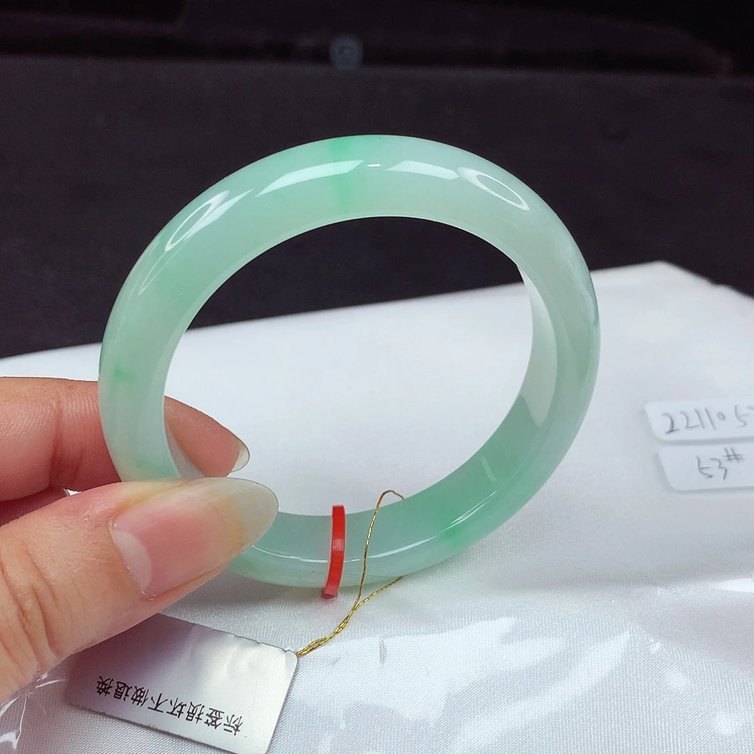 翡翠手镯未镶嵌53圈104
