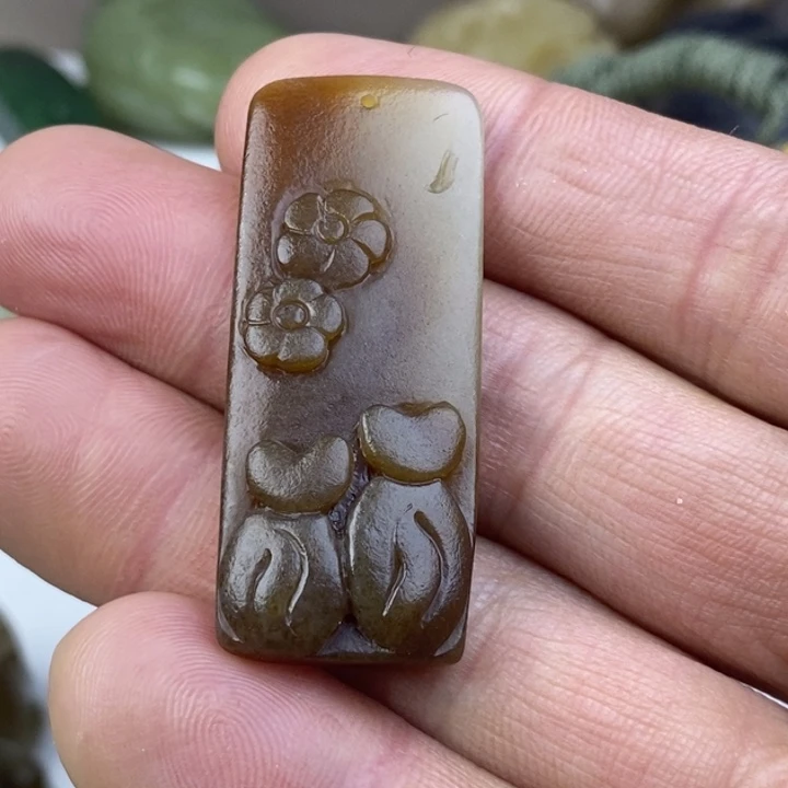 和田玉（碧玉）未镶嵌颈饰