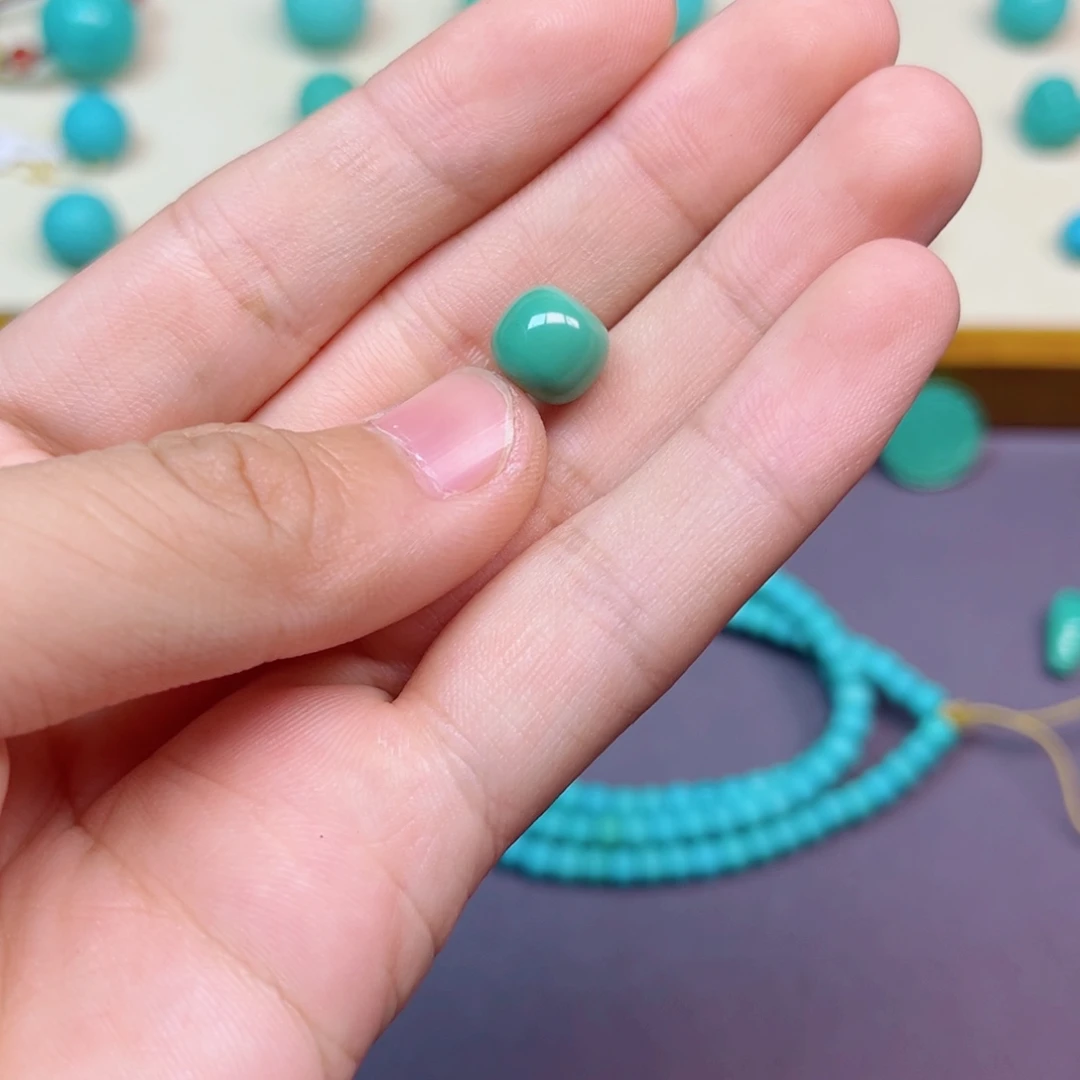 N***T绿松石未镶嵌绿松石