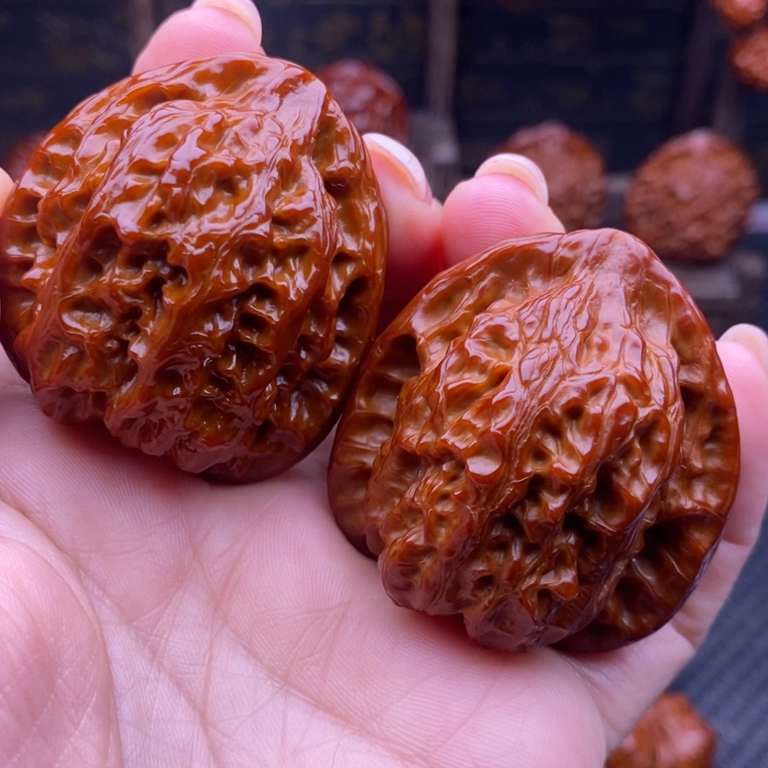 文玩核桃吊坠靠山王42尺