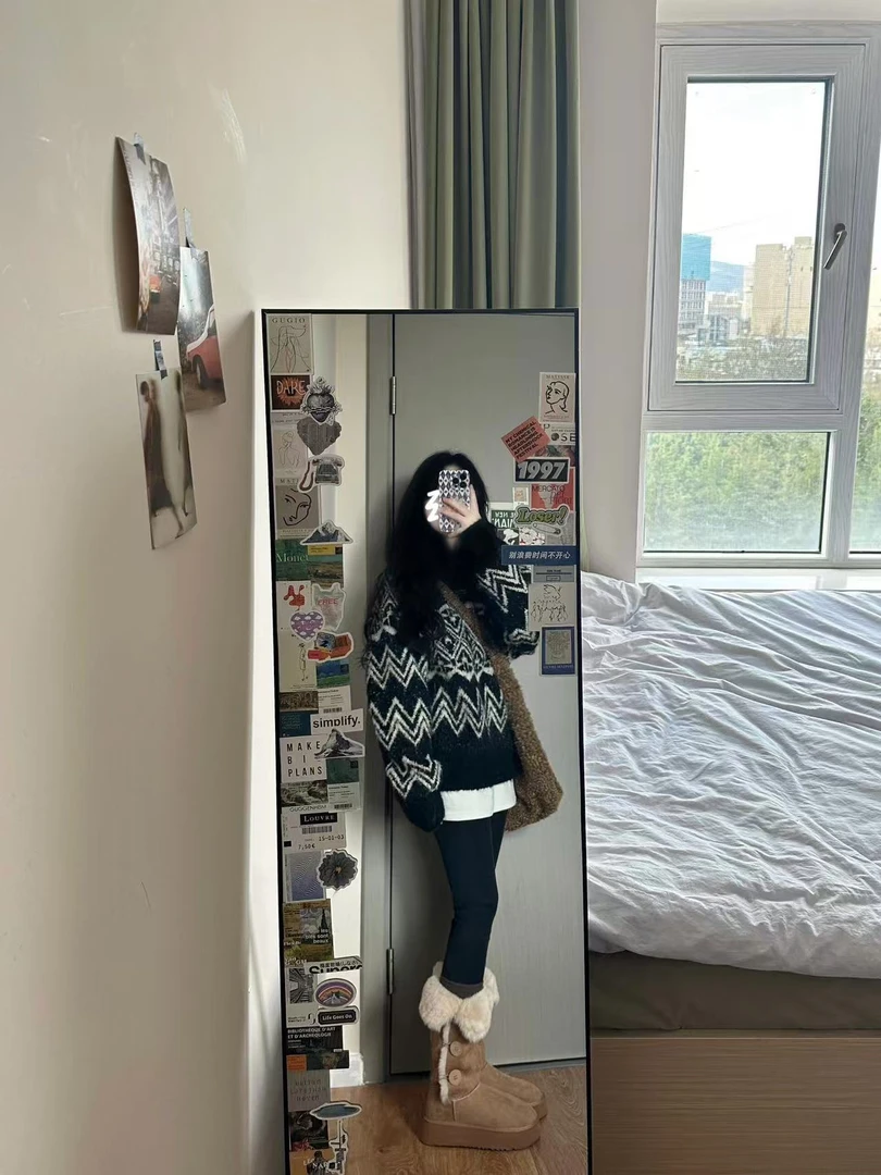 2025秋冬新款韩系高级感费尔岛游牧风提花黑松弛荡领套头毛衣