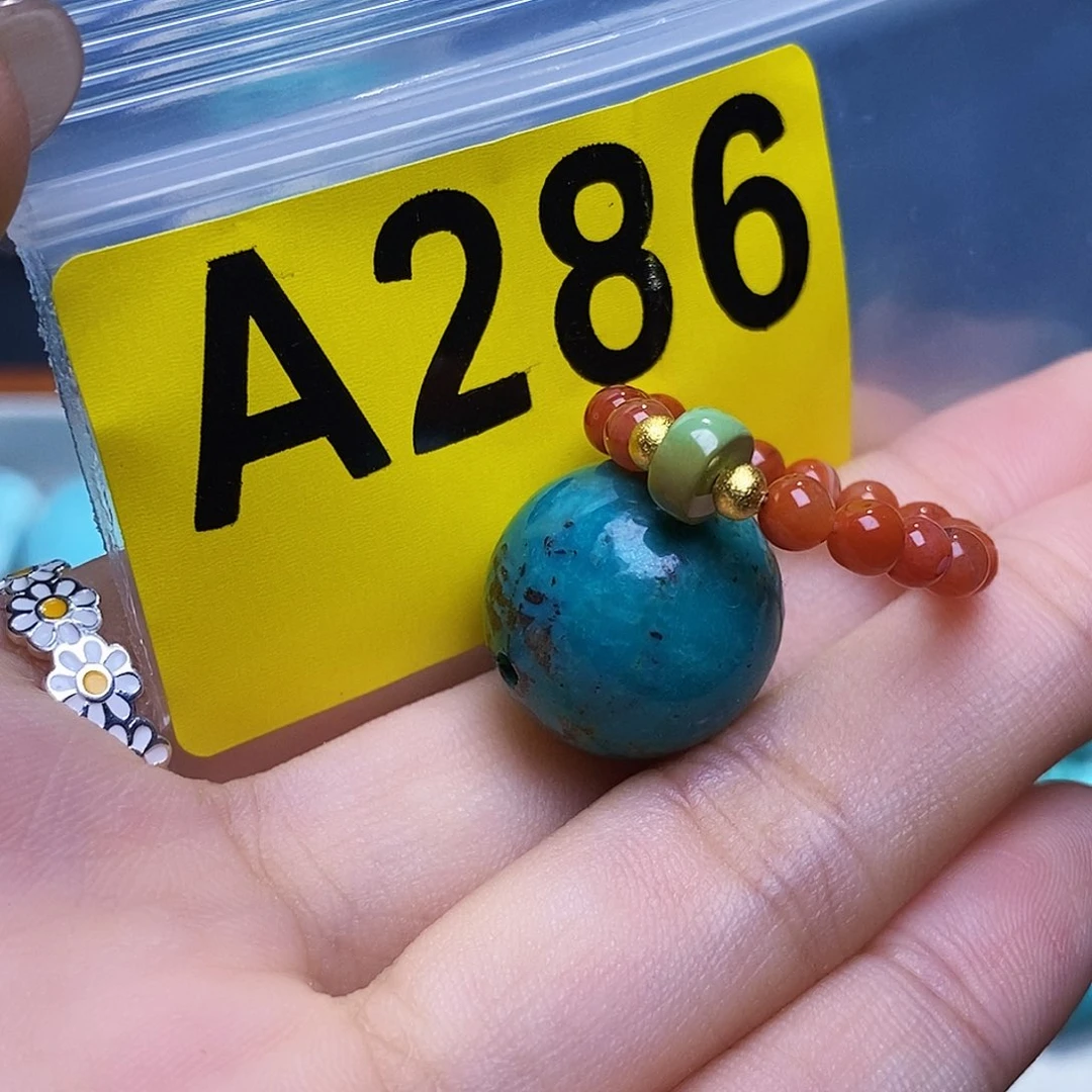 未镶嵌南红玛瑙珠宝奇石