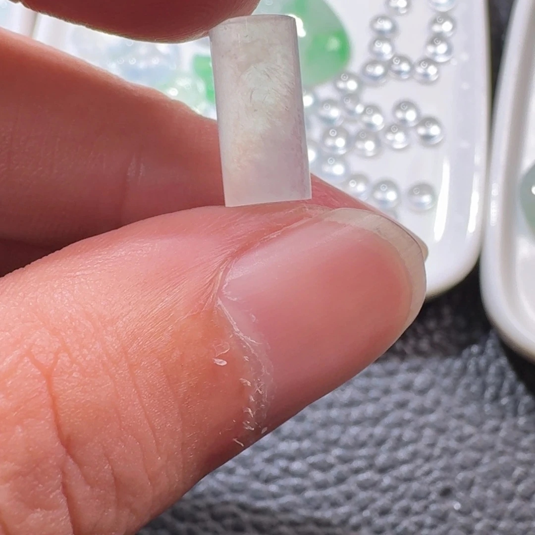 翡翠未镶嵌颈饰福利