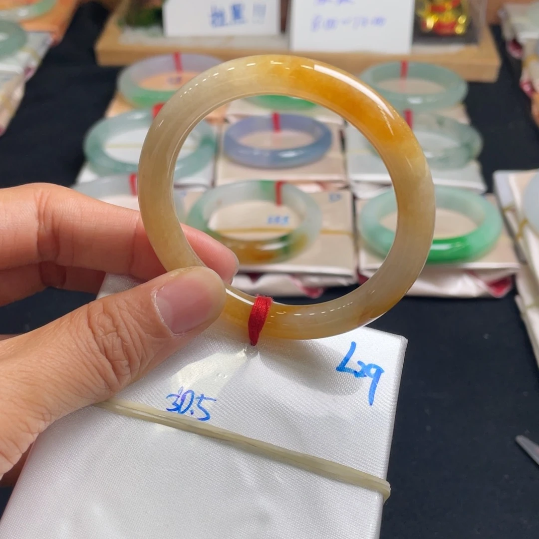 翡翠手镯未镶嵌50.5天然翡翠A货