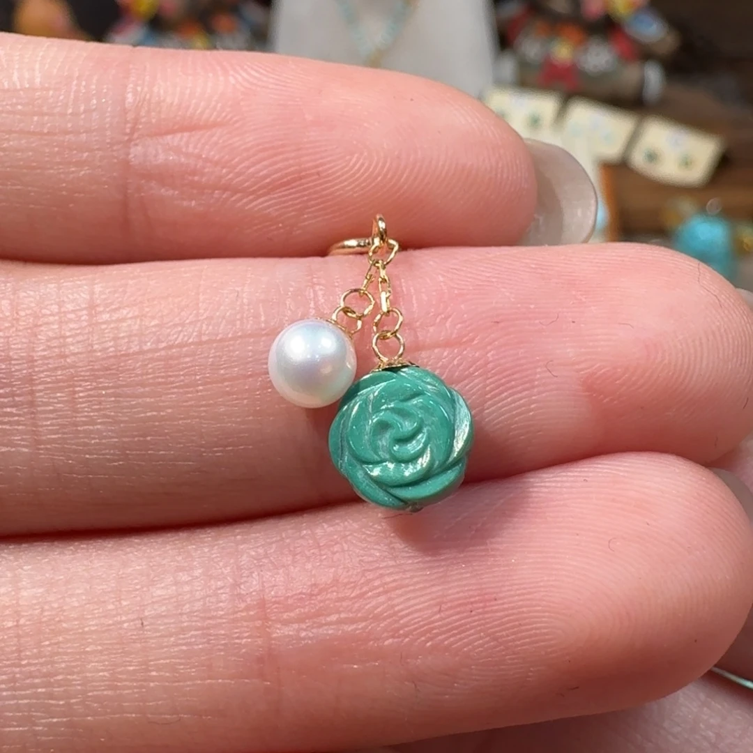 绿松石18K金镶嵌山茶花小滴流