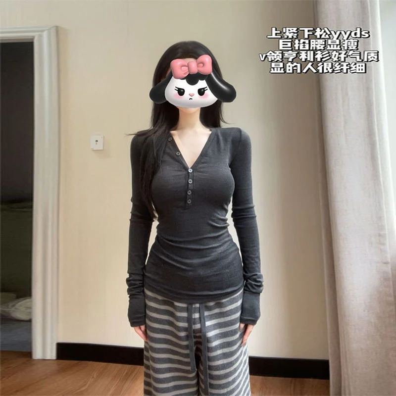 韩系慵懒风v领长袖T恤女春秋季甜辣妹修身显瘦内搭打底亨利衫上衣