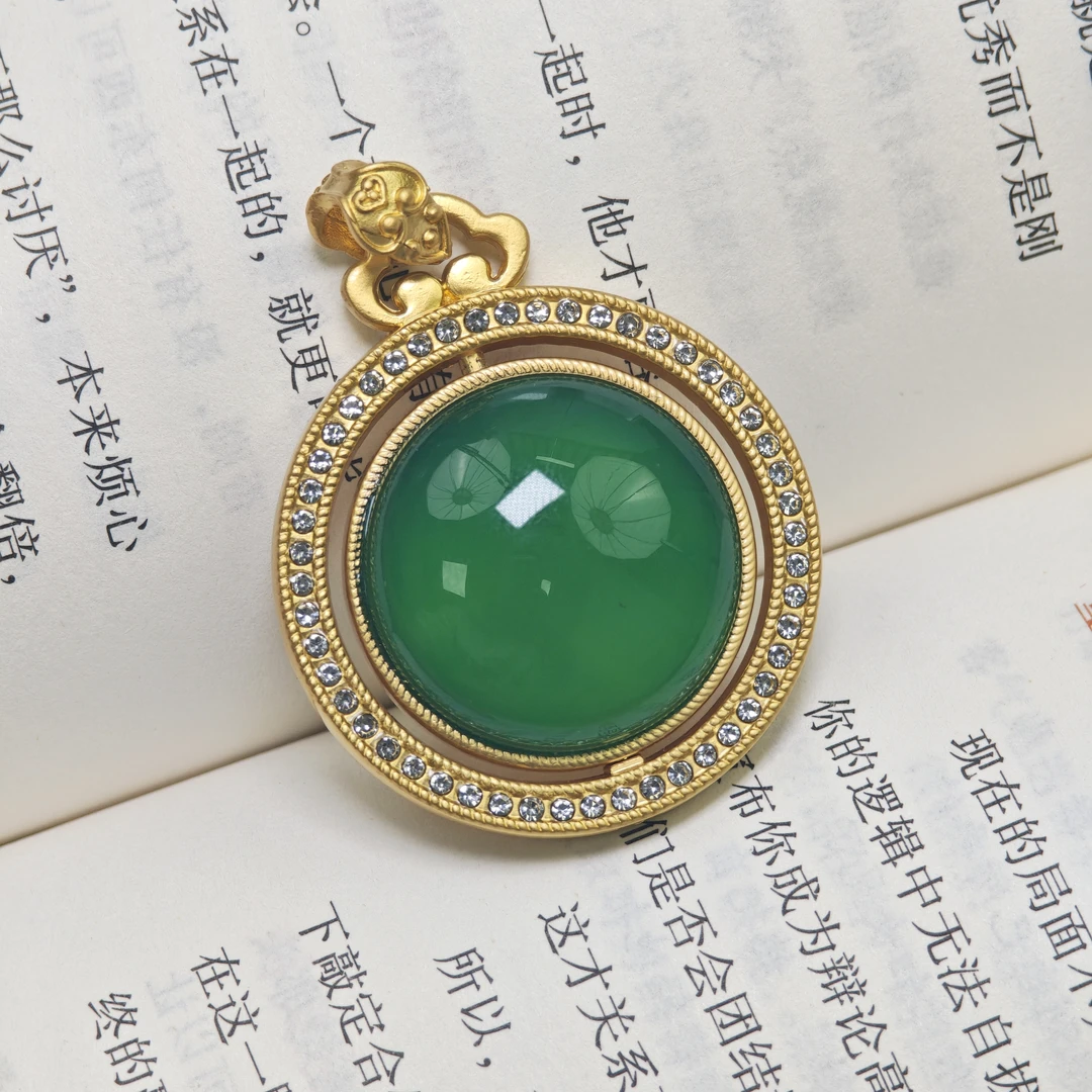 天然极光绿鸽子蛋大肚佛玉石吊坠 A13-多样性发货