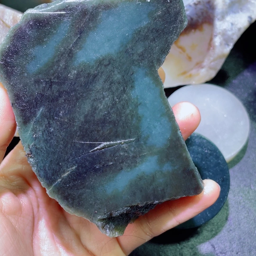 和田玉未镶嵌珠宝半成品