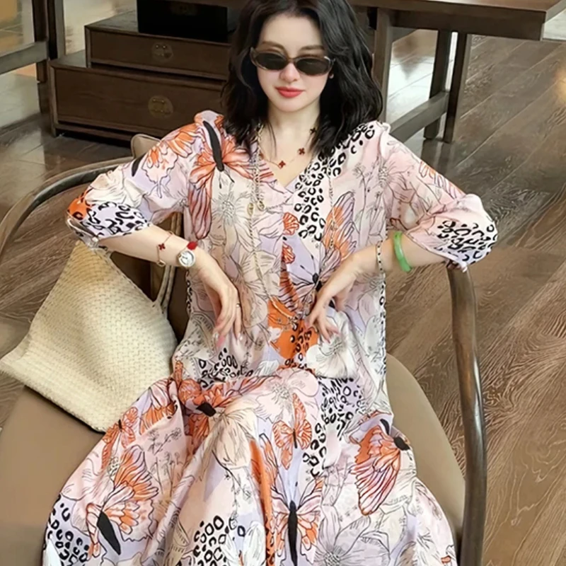 显瘦碎花连衣裙2025夏季新款时尚宽松气质高级感印花裙子长款裙子