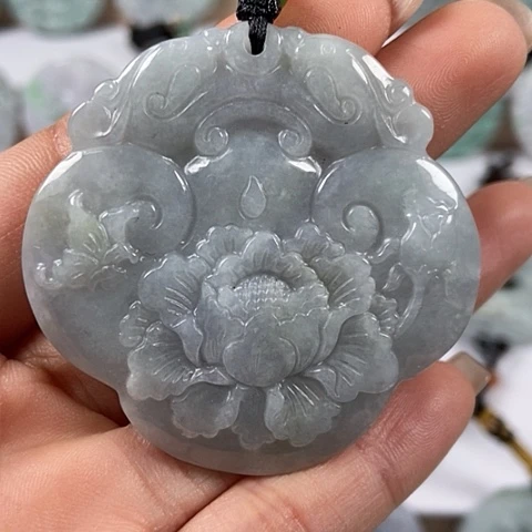 翡翠颈饰未镶嵌花开富贵福利