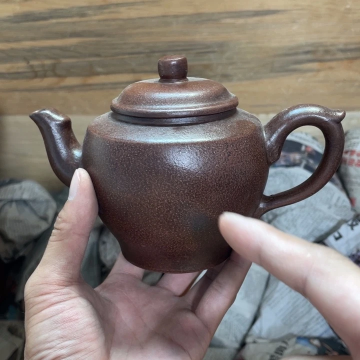 茶壶紫砂老厂紫砂壶一件。
