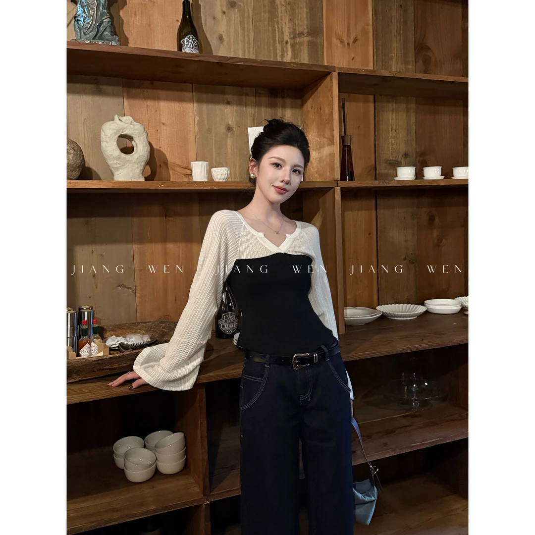 9月28日 10:00 新品开售【日光胶片】“羊毛”拼接麻花软糯针织衫