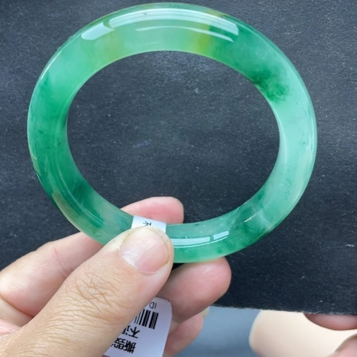 石英质玉未镶嵌手镯56.9