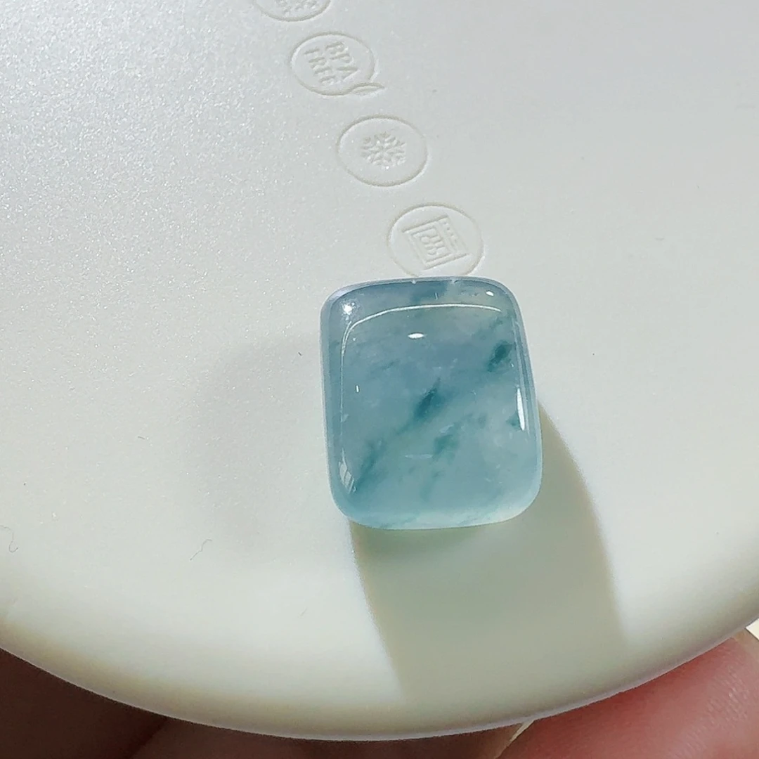 翡翠颈饰未镶嵌裸石