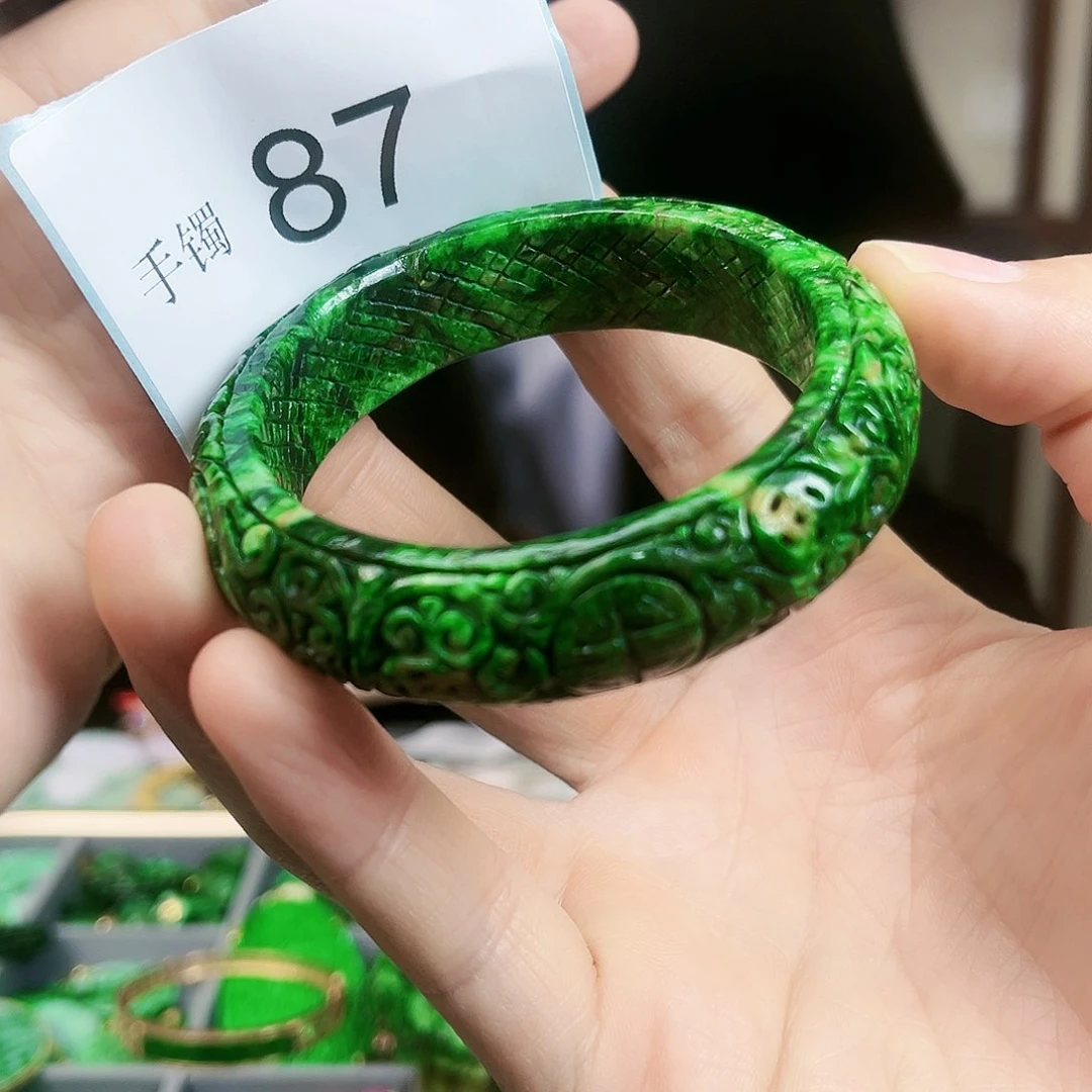 翡翠手镯未镶嵌手镯55.6