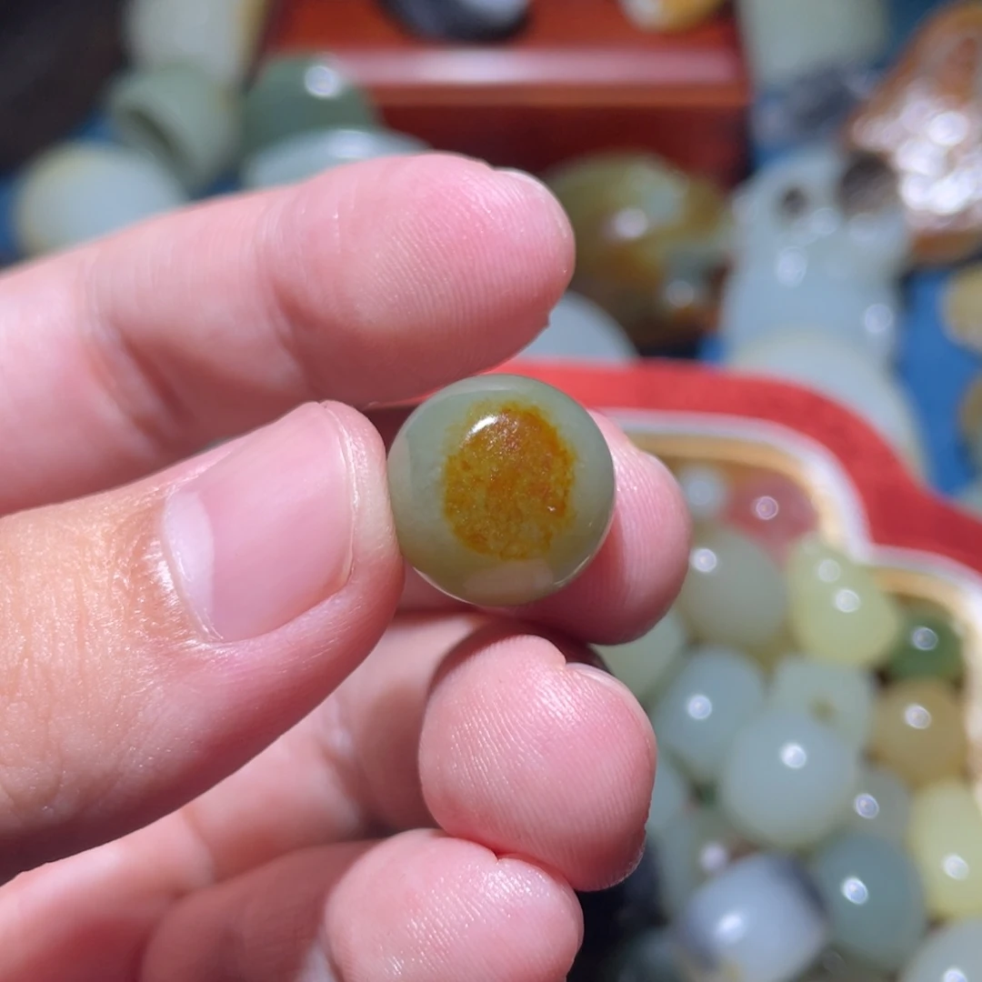 颈饰未镶嵌和田玉梅****心