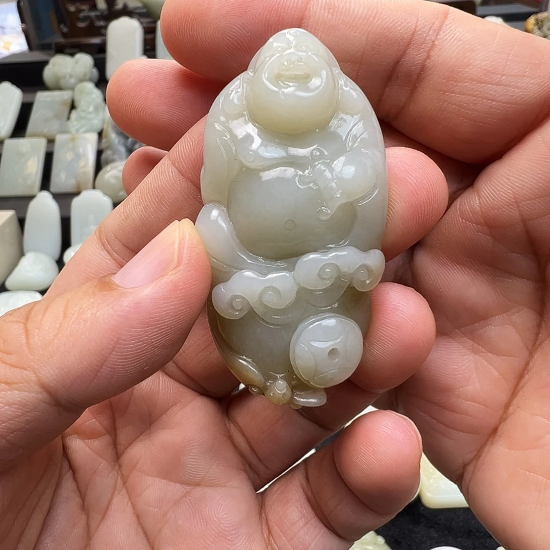 和田玉未镶嵌颈饰