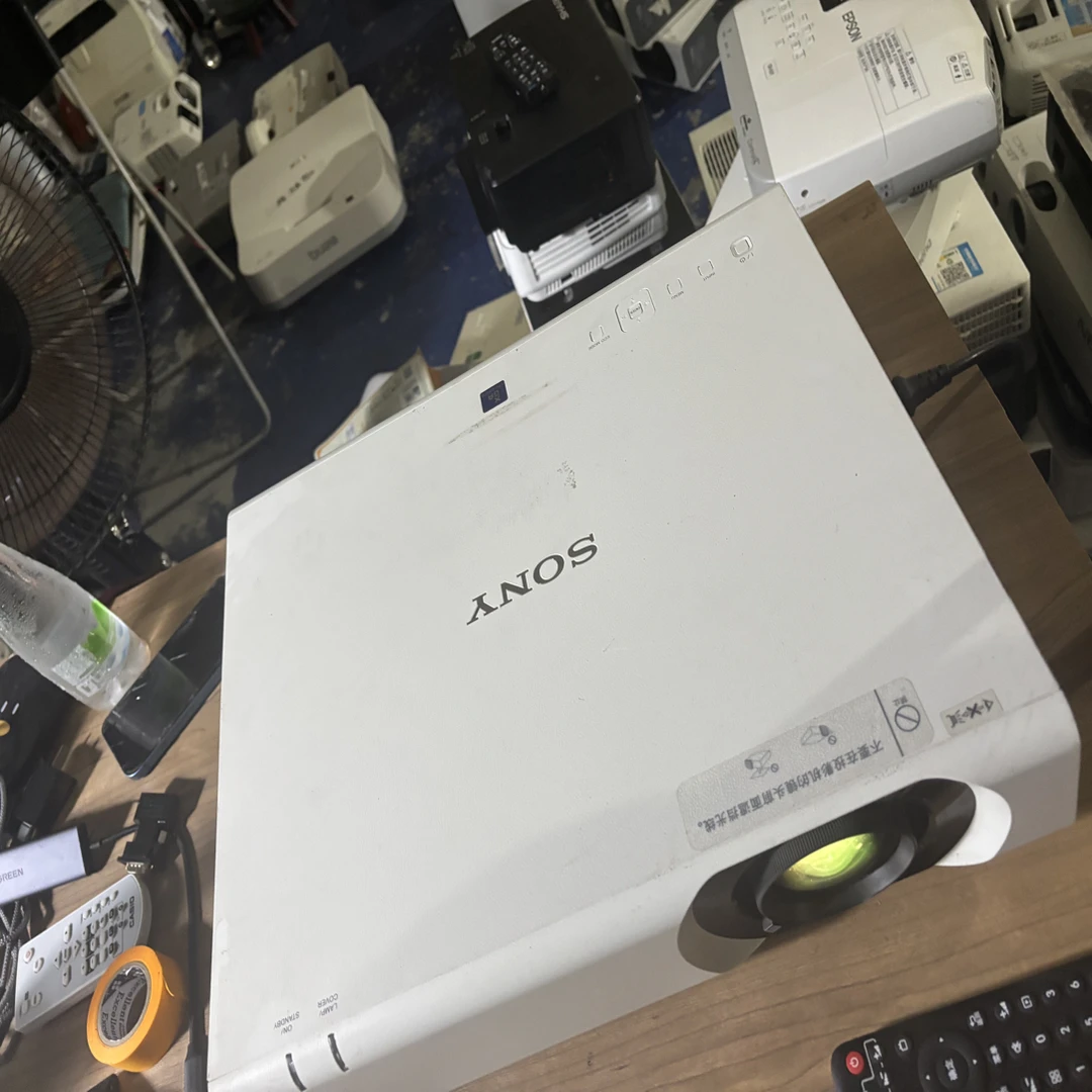 二手 5000流明 Sony  工程配件机 运费自理