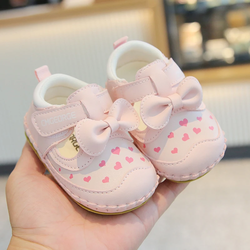 儿童秋季休闲学步鞋0-2岁女宝宝鞋包头防滑软底男宝学步鞋
