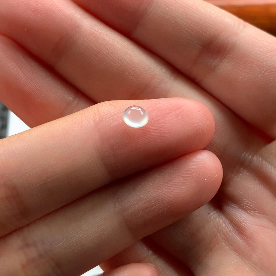 颈饰未镶嵌翡翠蛋面