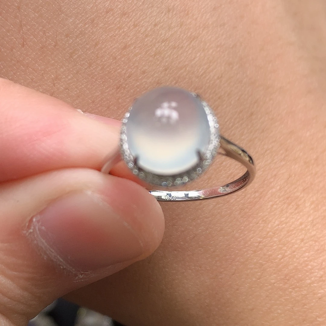 翡翠18K金镶嵌戒指