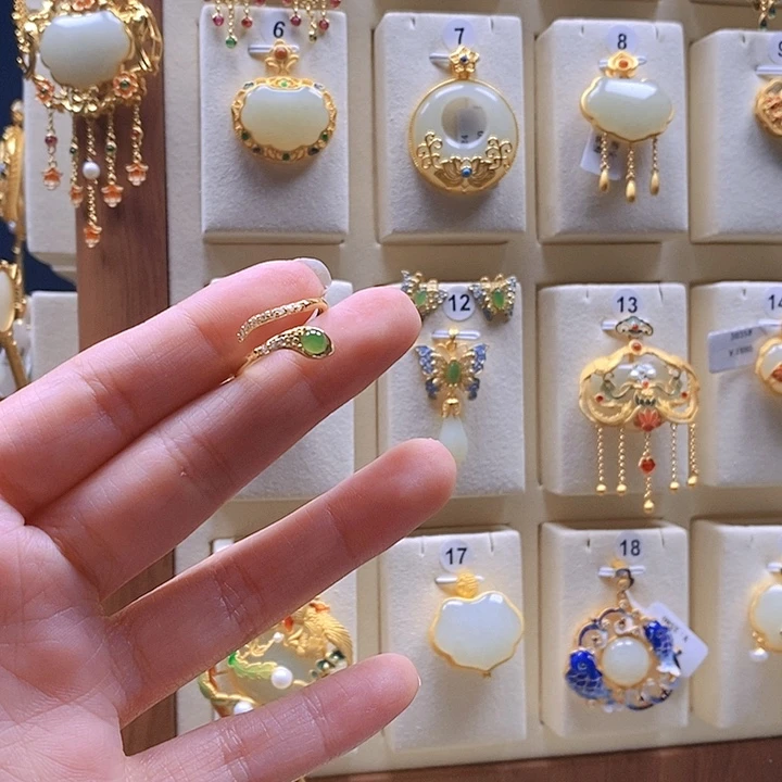 和田玉颈饰银S925镶嵌