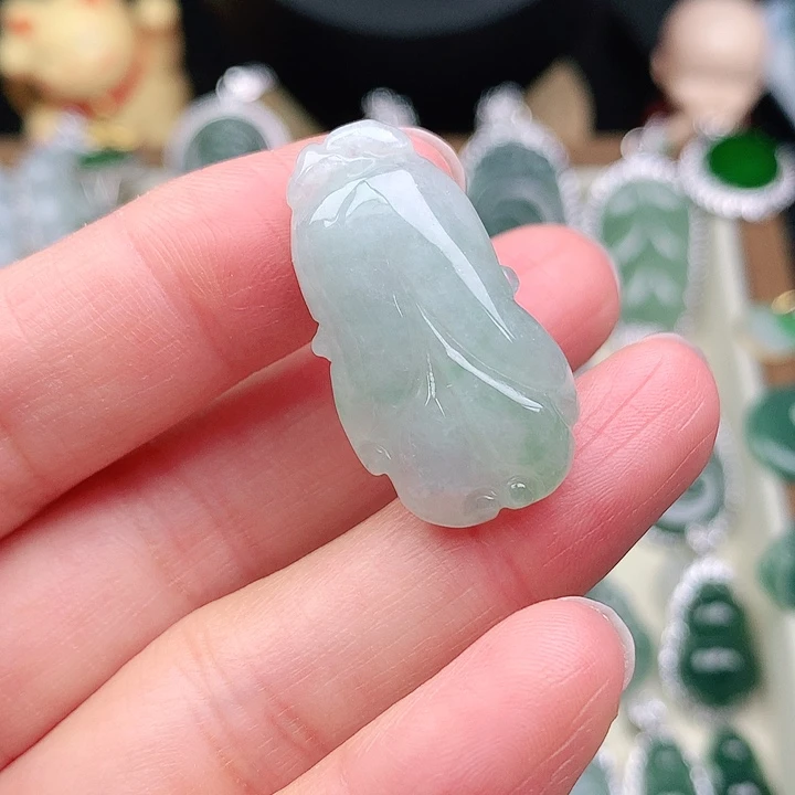 颈饰未镶嵌翡翠吊坠