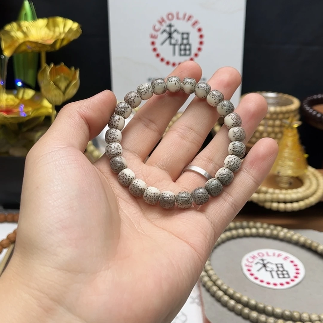 手串星月菩提9的绿背河豚