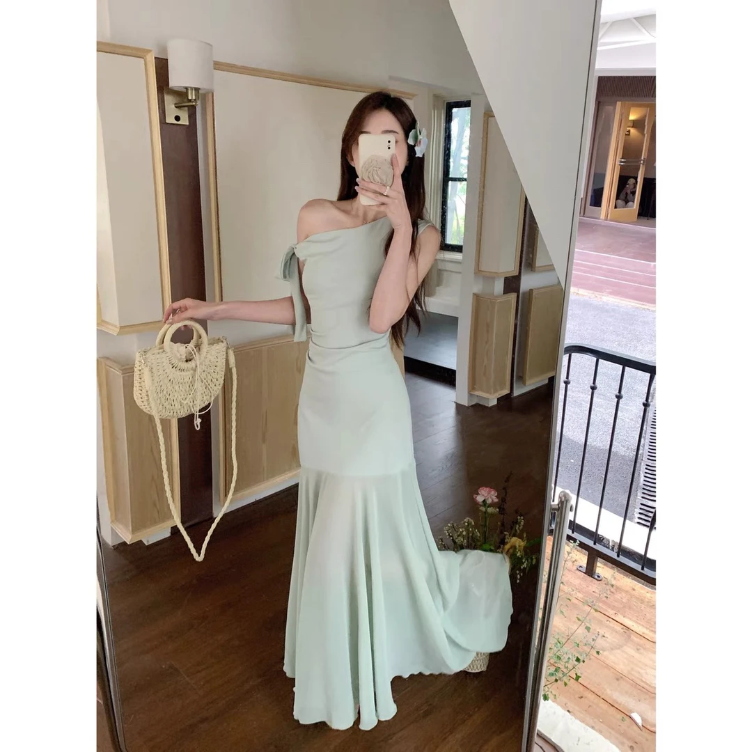 乔壹 翩翩起舞 夏季显瘦鱼骨长裙连衣裙褶皱性感斜肩名媛显瘦裙子