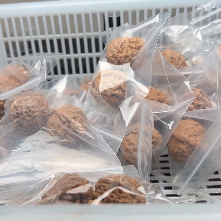 文玩核桃吊坠宫灯有修