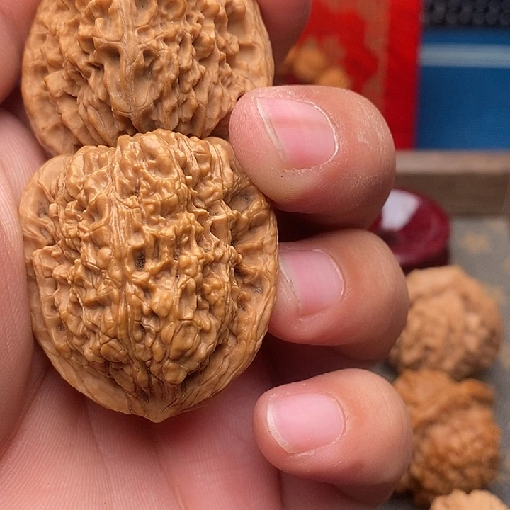 文玩核桃吊坠南疆石