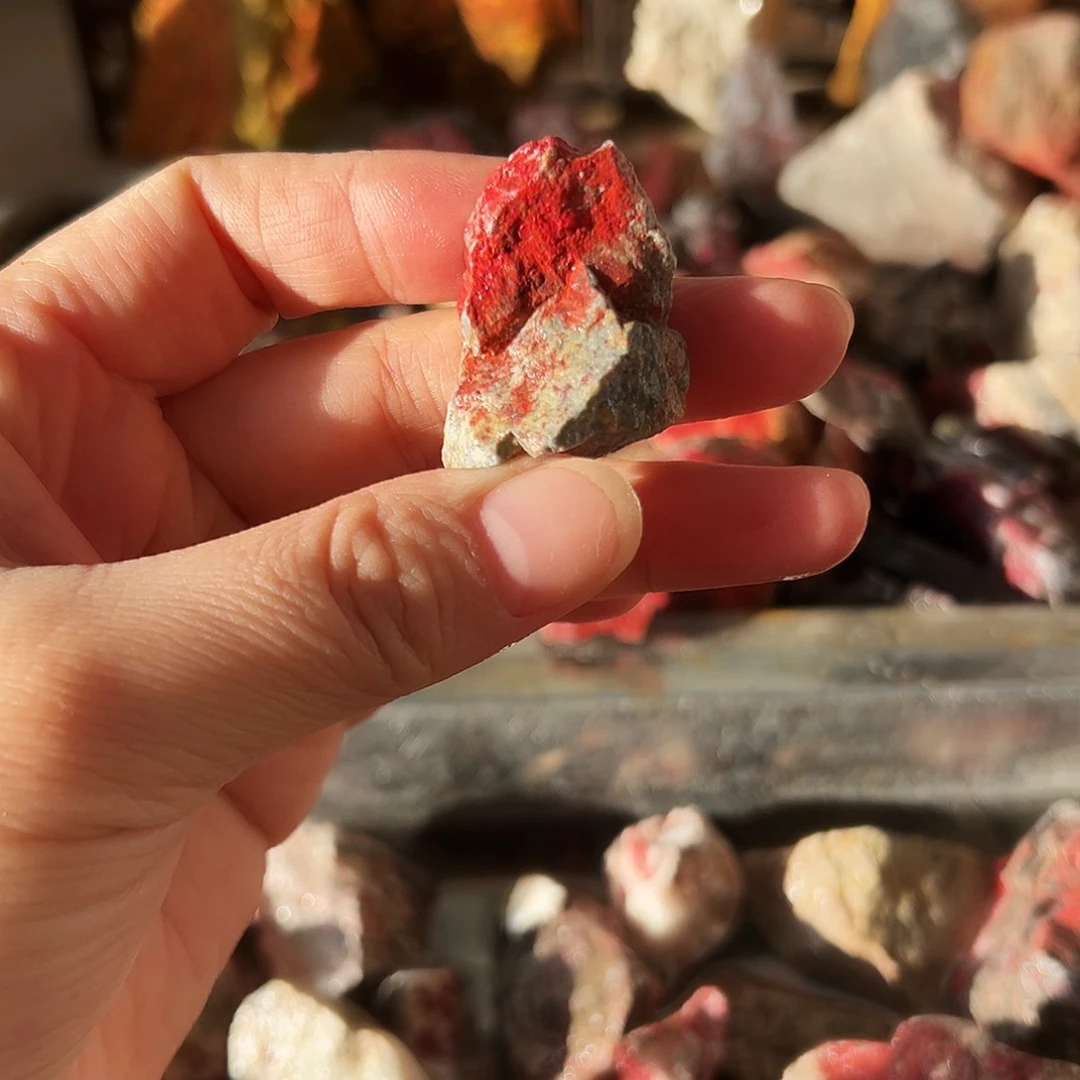 天然辰砂福利朱砂毛料