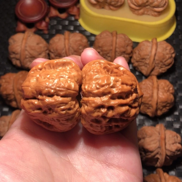 把件文玩核桃40四浅开超大腿