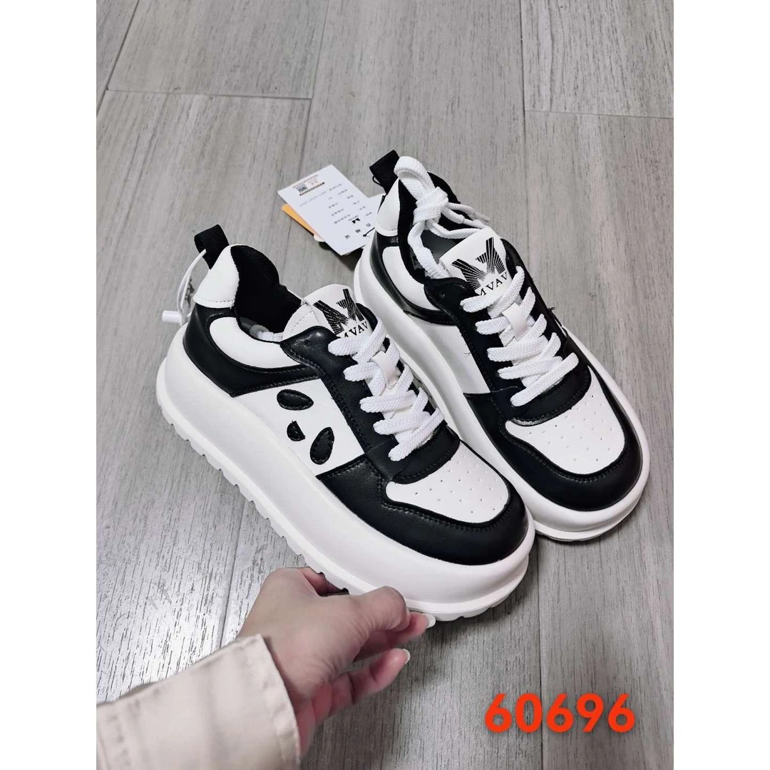 【雪菲】新款百搭厚底熊猫舒适休闲鞋60696