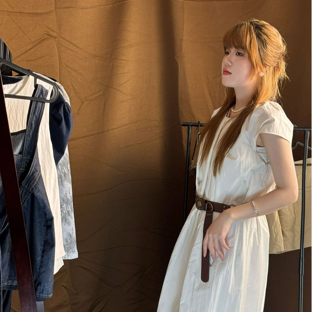 清新气质优雅中长款飞飞袖杏色连衣裙#修长 #春夏季